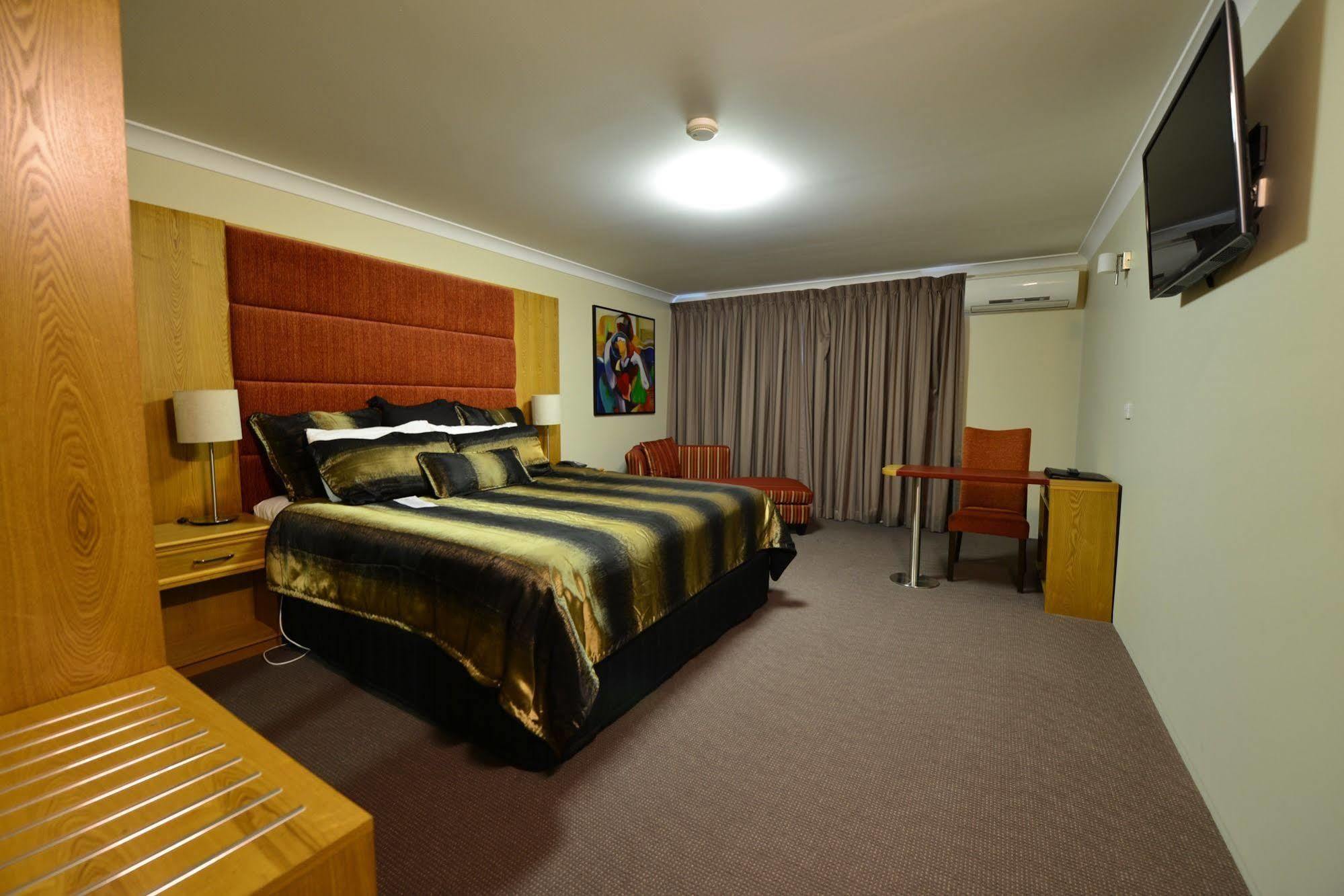 Winning Post Motor Inn Mudgee Exterior photo