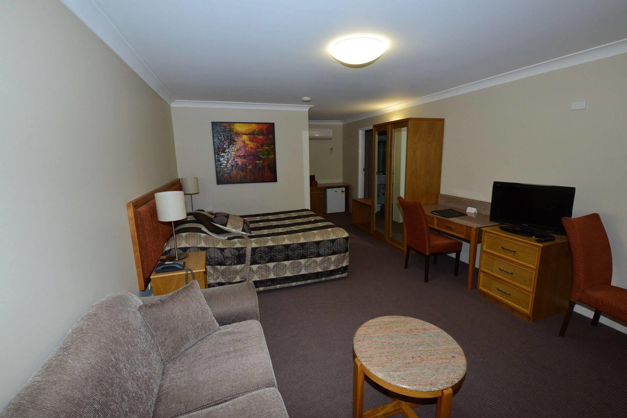 Winning Post Motor Inn Mudgee Exterior photo